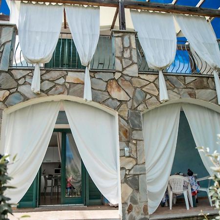 Апартаменти Sardinia Imagination - S M Coghinas T43 Pedrumalu Екстер'єр фото